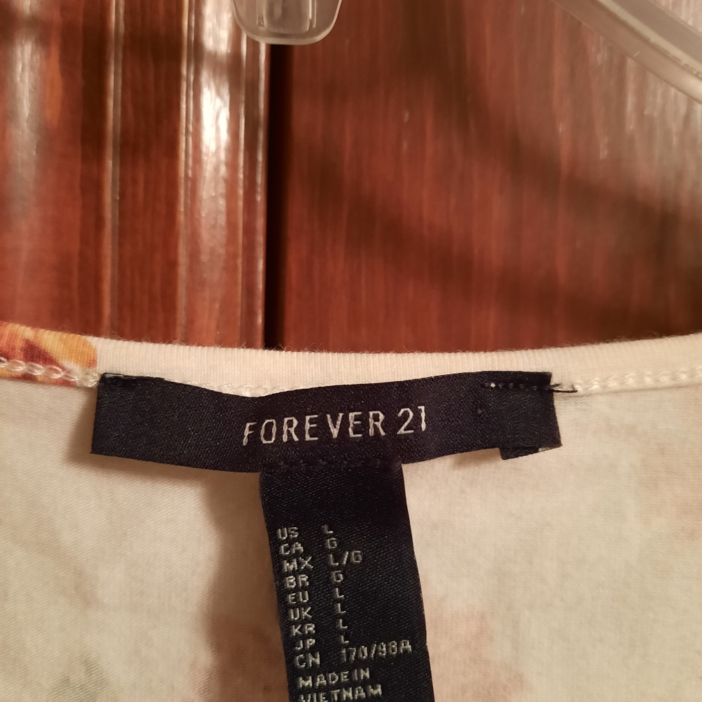 Forever 21 floral dress - Picture 3 of 4